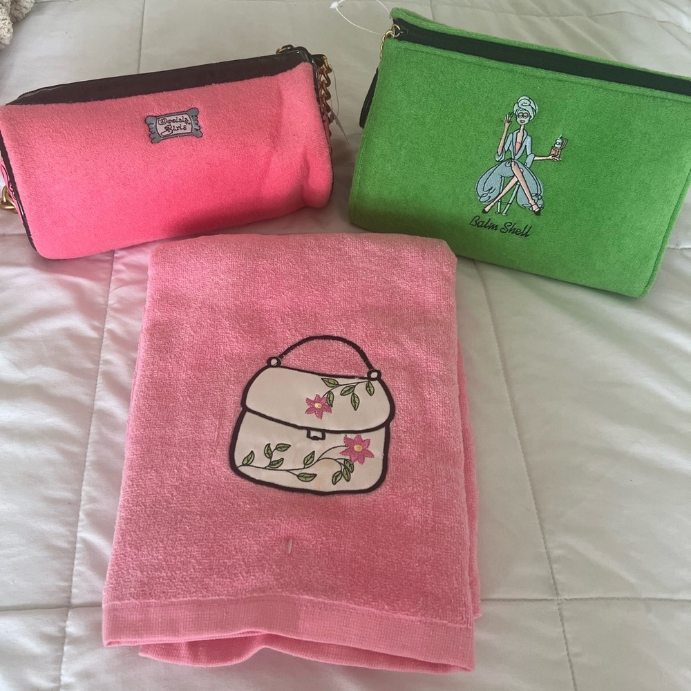 Pink and Green toiletry Accessory Set - Picture 1 of 11
